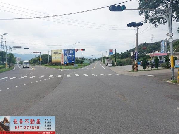 苗栗市店面-3
